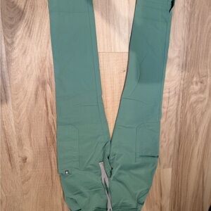 Figs Yola Skinny Scrub